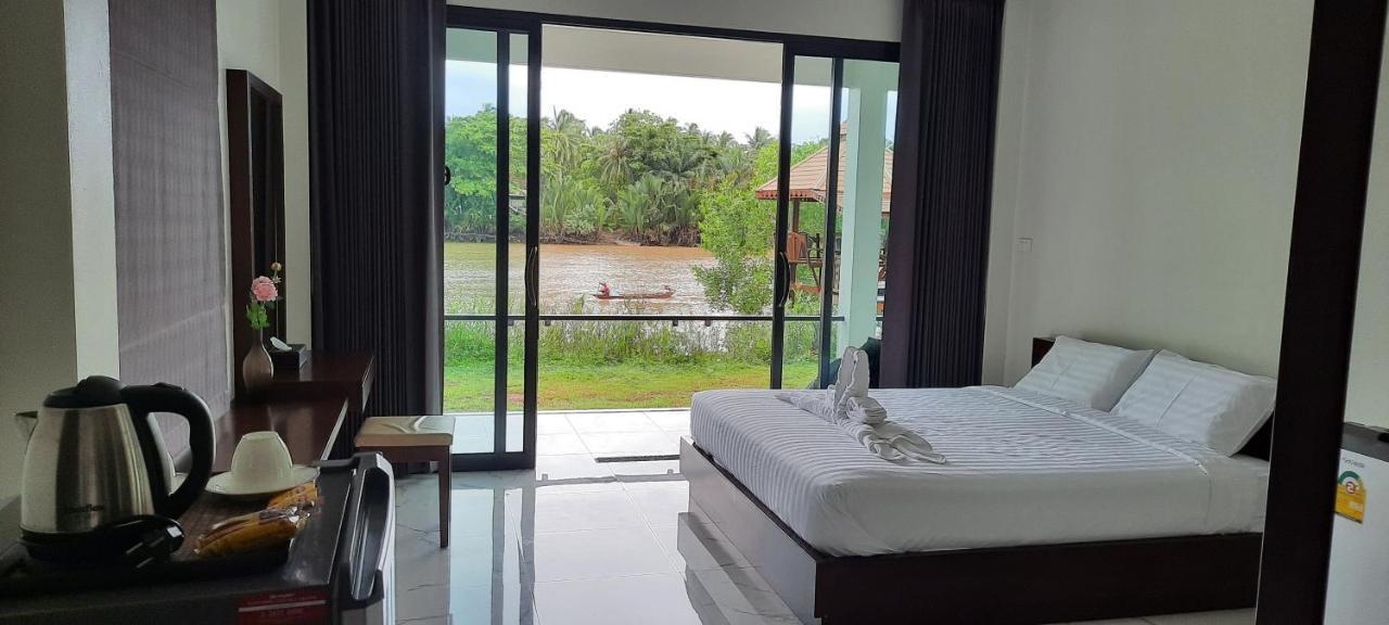 Suan Son Koh Sa Nher สวนสนธิ์วิลล่า เกาะเสนอ Sha Villa Surat Thani